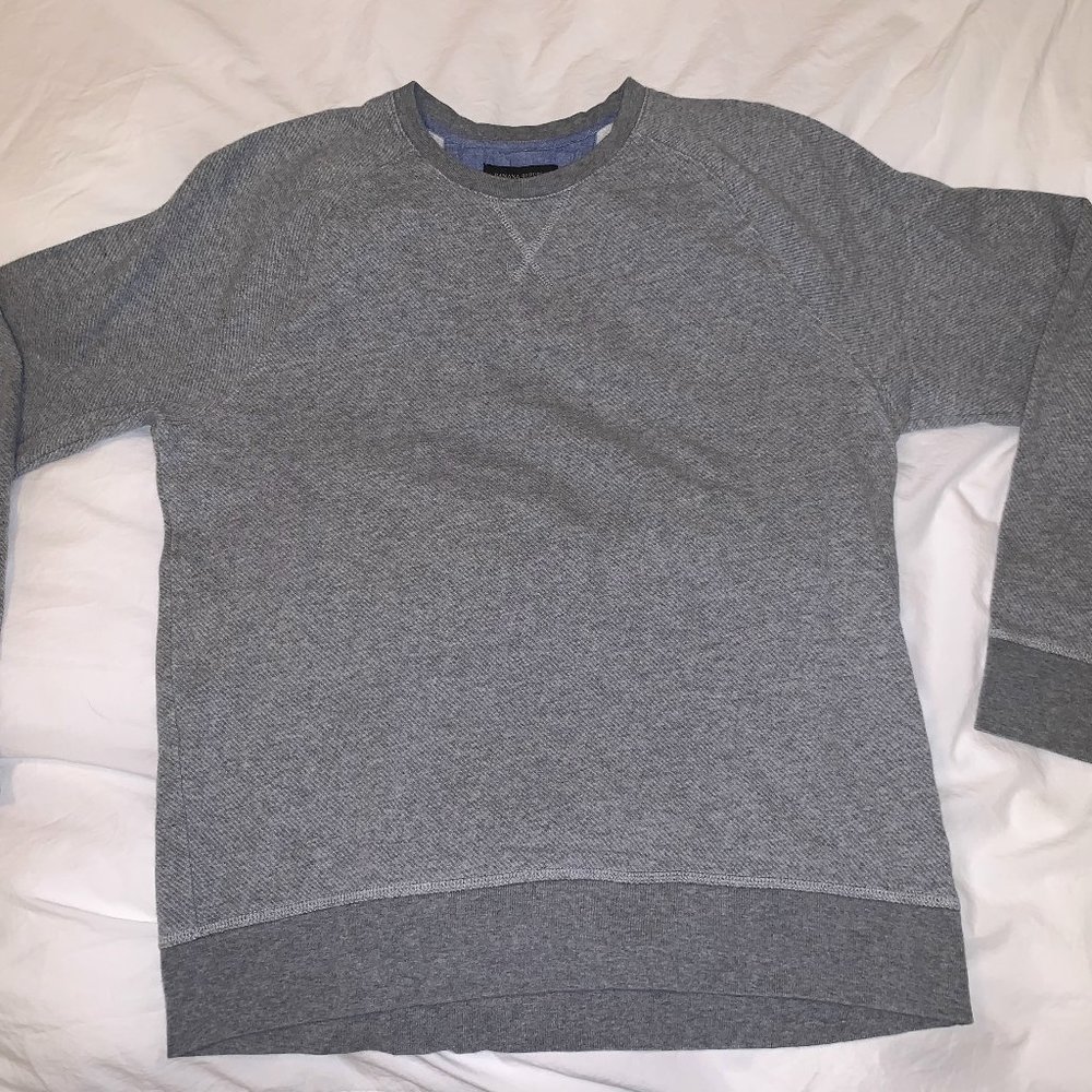 Banana Republic Men's Grey Sweater